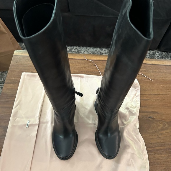 Prada boots. Like new. Size 41. - Picture 3 of 7